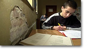 Marode Schulen. Marode Schulen.